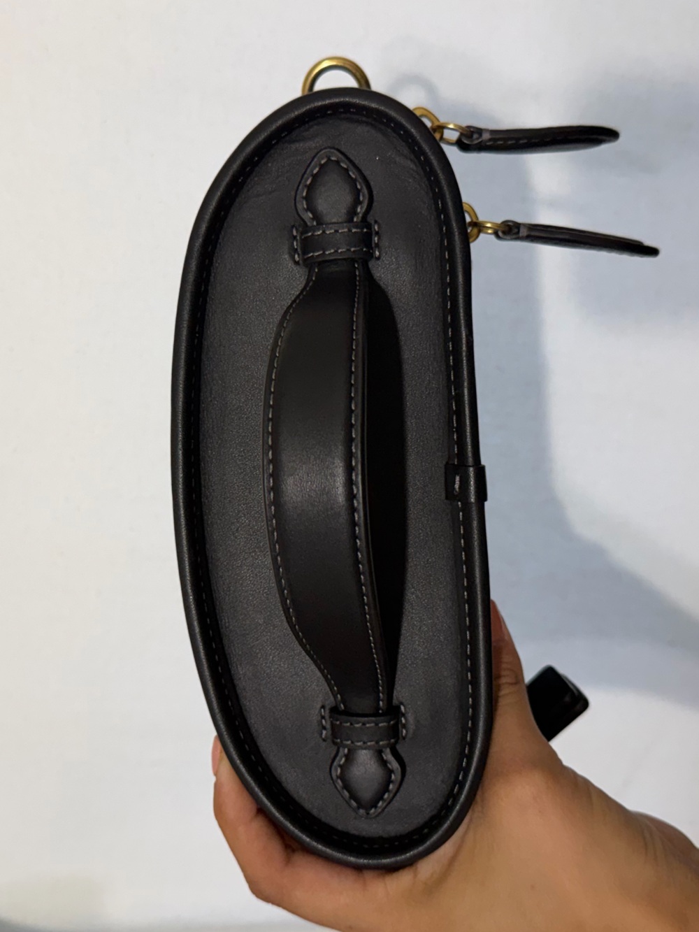 Coach The Trail Bag Leather Limited Re-Edition Vanity Satchel with Gold Hardware - Picture 3 of 8
